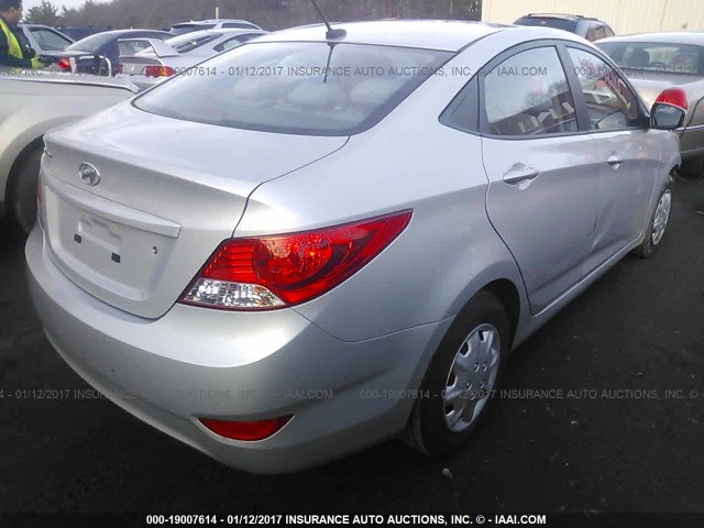 KMHCT4AE7DU490985 - 2013 HYUNDAI ACCENT GLS/GS SILVER photo 4