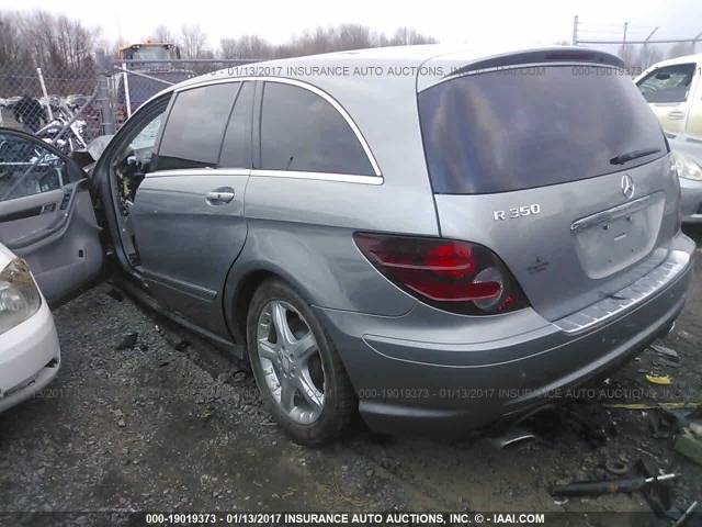 4JGCB6FE4AA102986 - 2010 MERCEDES-BENZ R 350 4MATIC GRAY photo 3