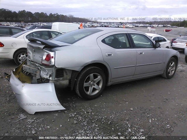 2B3CA3CV7AH312477 - 2010 DODGE CHARGER SXT SILVER photo 4