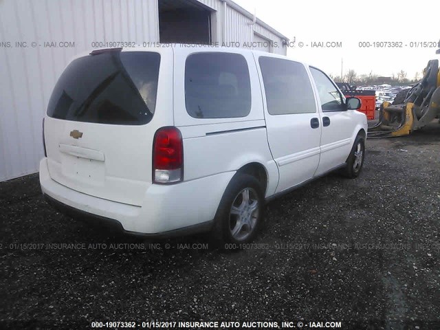 1GNDV23117D214296 - 2007 CHEVROLET UPLANDER LS WHITE photo 4