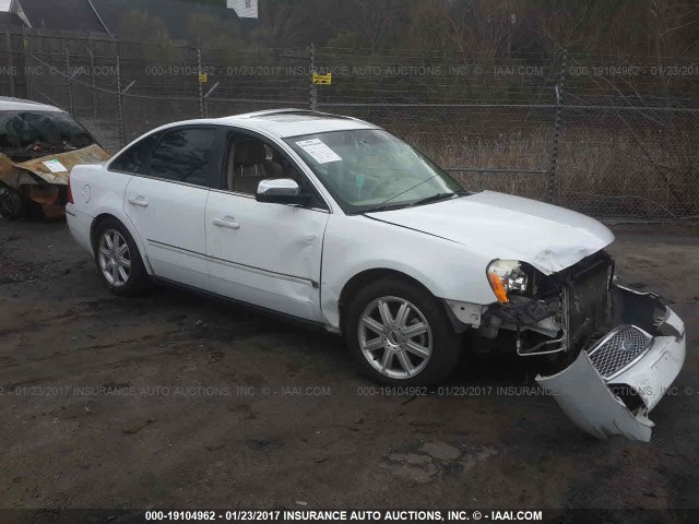 1FAFP25175G186160 - 2005 FORD FIVE HUNDRED LIMITED WHITE photo 1