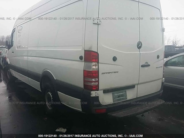 WD3BE8DCXF5999391 - 2015 MERCEDES-BENZ SPRINTER 2500 WHITE photo 3