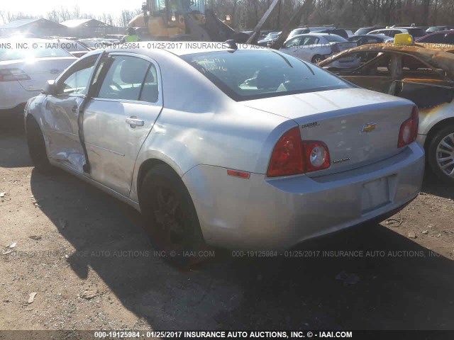 1G1ZB5E07CF105975 - 2012 CHEVROLET MALIBU LS 银色 照片 3