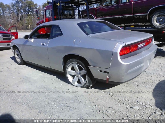 2B3CJ4DV8AH260524 - 2010 DODGE CHALLENGER SE SILVER photo 3