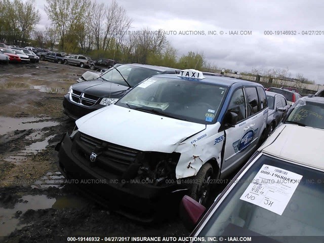 2D4RN4DE1AR207402 - 2010 DODGE GRAND CARAVAN SE WHITE photo 2