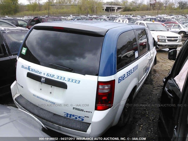 2D4RN4DE1AR207402 - 2010 DODGE GRAND CARAVAN SE WHITE photo 4