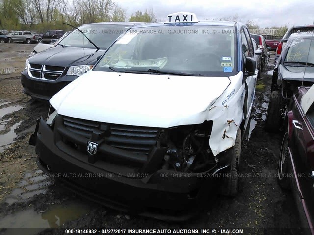 2D4RN4DE1AR207402 - 2010 DODGE GRAND CARAVAN SE WHITE photo 6