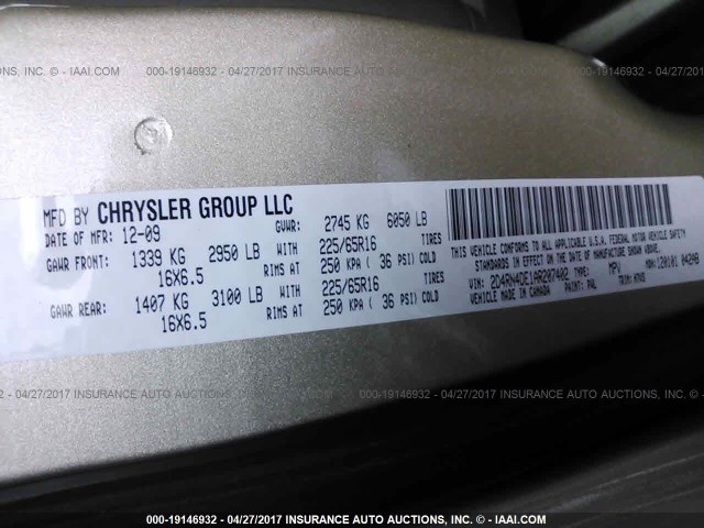 2D4RN4DE1AR207402 - 2010 DODGE GRAND CARAVAN SE WHITE photo 9