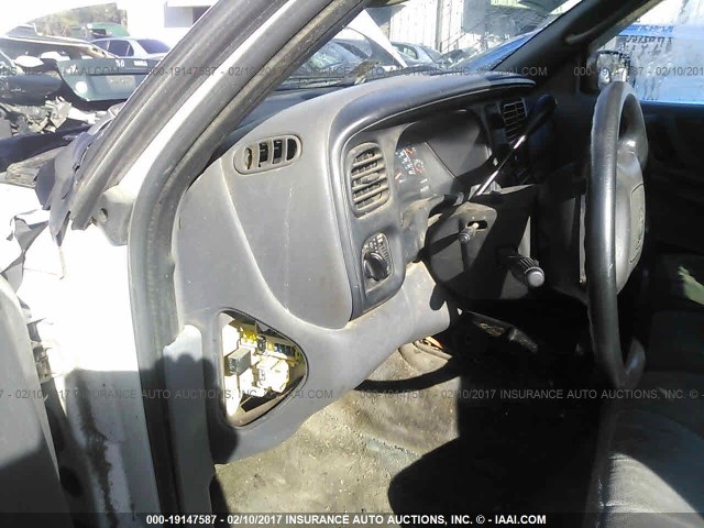 1B7GL22X3YS677622 - 2000 DODGE DAKOTA WHITE photo 7