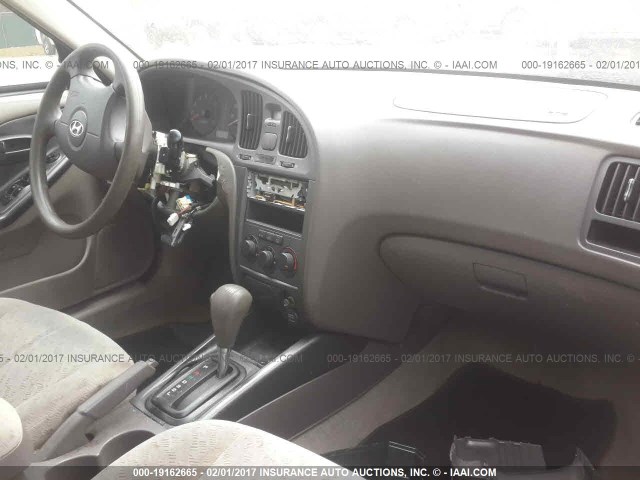 KMHDN46DX5U007571 - 2005 HYUNDAI ELANTRA GLS/GT GOLD photo 5