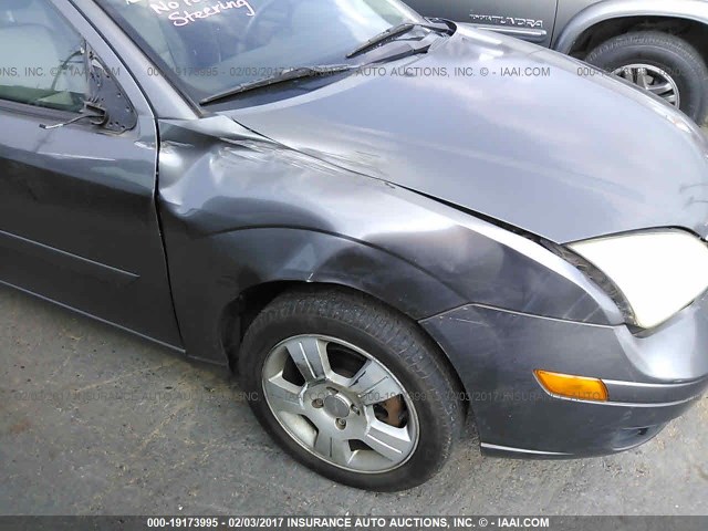 1FAFP34N27W186392 - 2007 FORD FOCUS ZX4/S/SE/SES GRAY photo 6