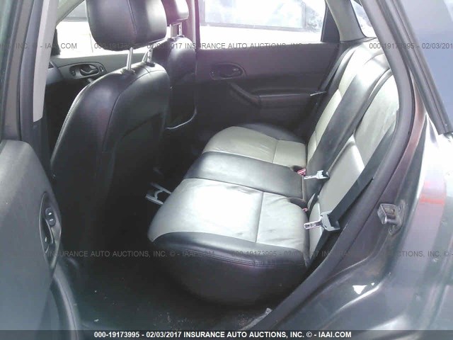 1FAFP34N27W186392 - 2007 FORD FOCUS ZX4/S/SE/SES GRAY photo 8