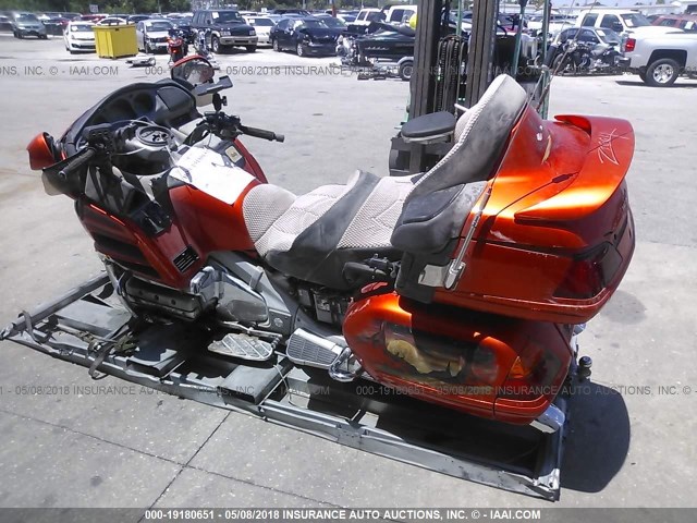 1HFSC47073A201380 - 2003 HONDA GL1800 ORANGE photo 3