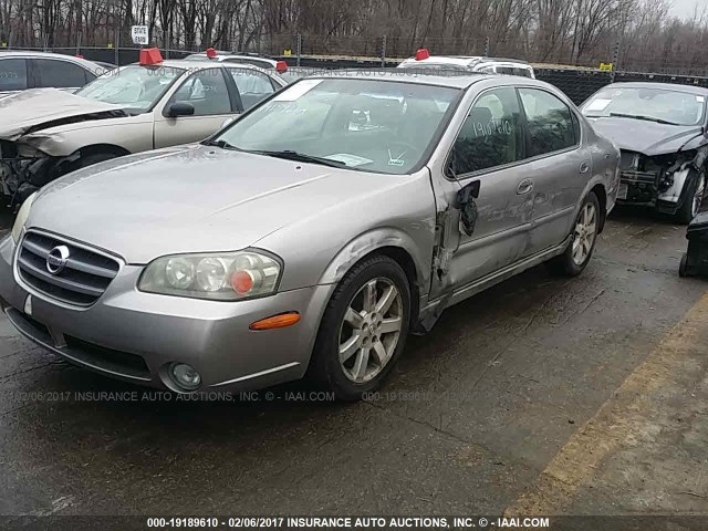 JN1DA31A22T313806 - 2002 NISSAN MAXIMA GLE/SE SILVER photo 2