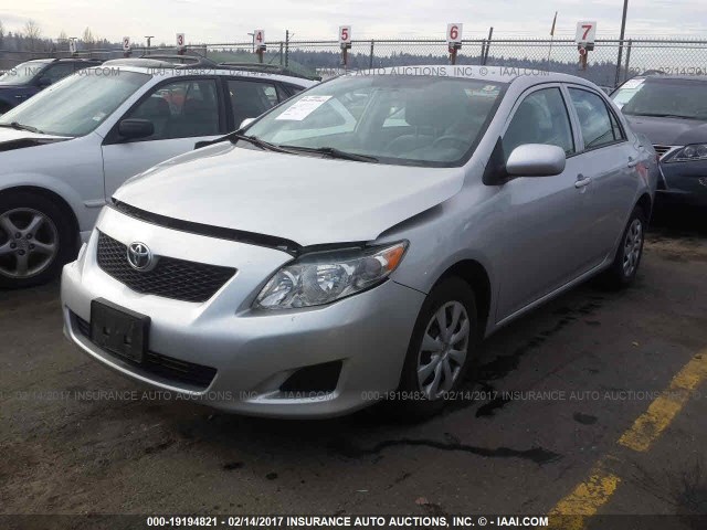 1NXBU4EE1AZ247378 - 2010 TOYOTA COROLLA S/LE/XLE SILVER photo 2