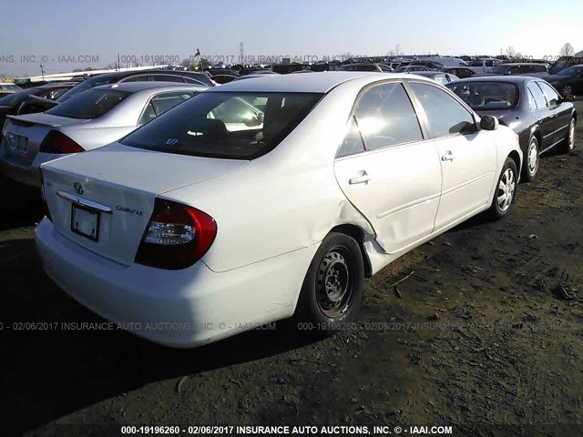 JTDBE32K120122847 - 2002 TOYOTA CAMRY LE/XLE/SE 白色 照片 4