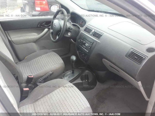 1FAFP34N97W111740 - 2007 FORD FOCUS ZX4/S/SE/SES 银色 照片 5