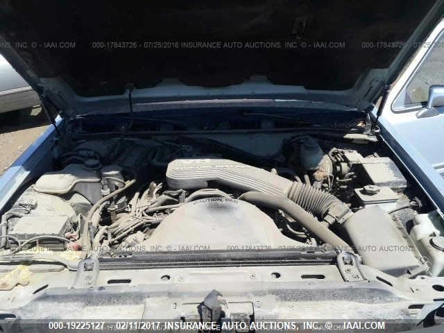 1LNLM81W9PY651668 - 1993 LINCOLN TOWN CAR EXECUTIVE SILVER photo 10