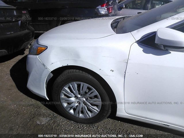 4T4BF1FK0ER432854 - 2014 TOYOTA CAMRY L/SE/LE/XLE 白色 照片 6