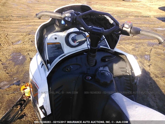 4UF11SNW6BT105422 - 2011 ARCTIC CAT SNOWPRO 800  WHITE photo 5