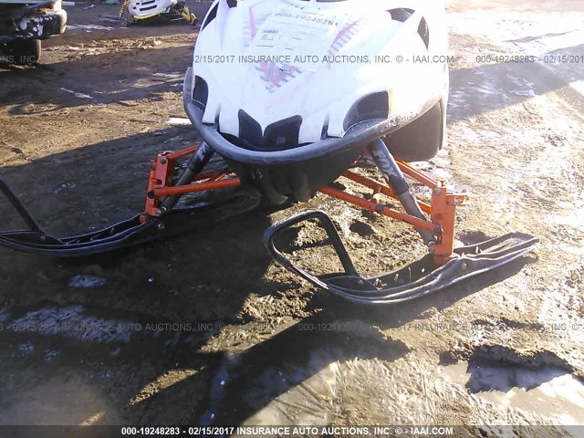 4UF11SNW6BT105422 - 2011 ARCTIC CAT SNOWPRO 800  WHITE photo 6