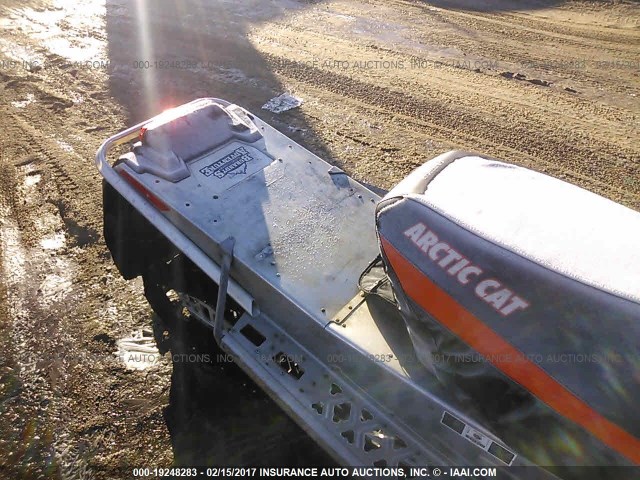 4UF11SNW6BT105422 - 2011 ARCTIC CAT SNOWPRO 800  WHITE photo 8