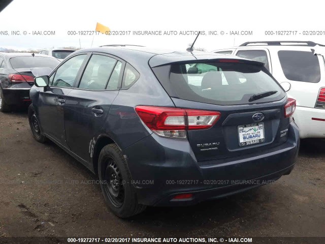 4S3GTAA66H3707936 - 2017 SUBARU IMPREZA GRAY photo 3