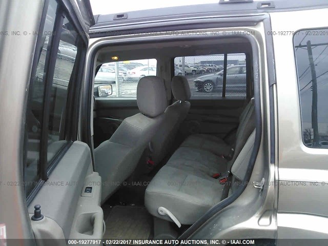1J8HG48K86C188195 - 2006 JEEP COMMANDER BROWN photo 8