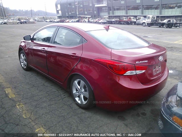 KMHDH4AE7DU015651 - 2013 HYUNDAI ELANTRA GLS/LIMITED RED photo 3