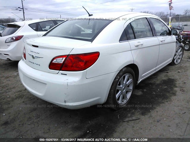 1C3LC56V49N571807 - 2009 CHRYSLER SEBRING TOURING/LIMITED WHITE photo 4