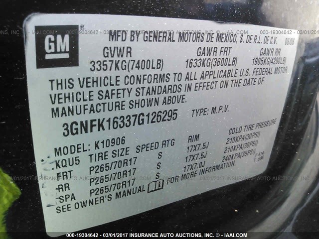 3GNFK16337G126295 - 2007 CHEVROLET SUBURBAN K1500 BLACK photo 9