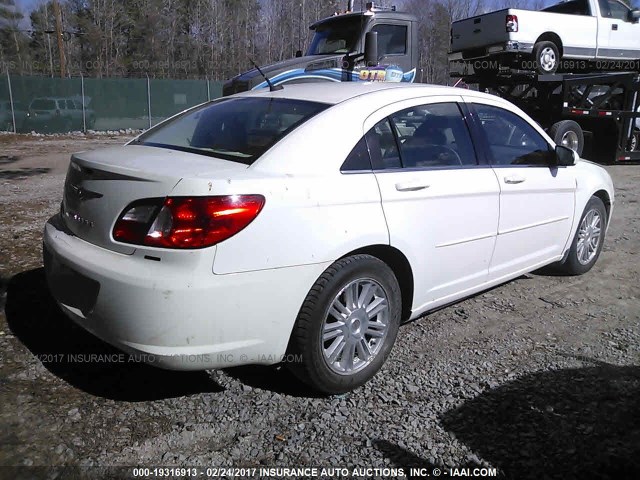 1C3LC56R18N255735 - 2008 CHRYSLER SEBRING TOURING WHITE photo 4