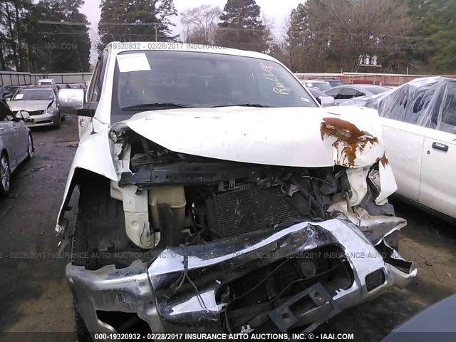 1N6AA07A14N526286 - 2004 NISSAN TITAN XE/SE/LE WHITE photo 6