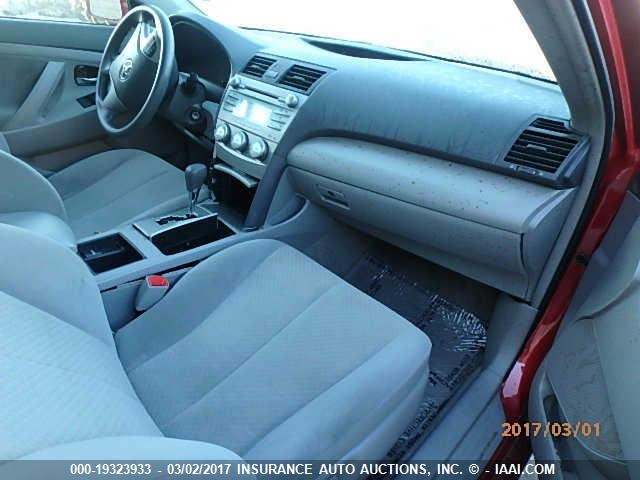 4T1BE46K79U349765 - 2009 TOYOTA CAMRY SE/LE/XLE RED photo 5