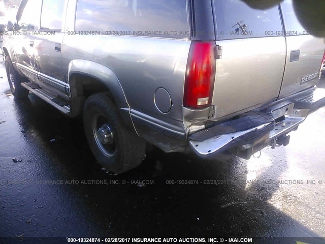 3GNGK26JXXG110006 - 1999 CHEVROLET SUBURBAN K2500 TAN photo 6