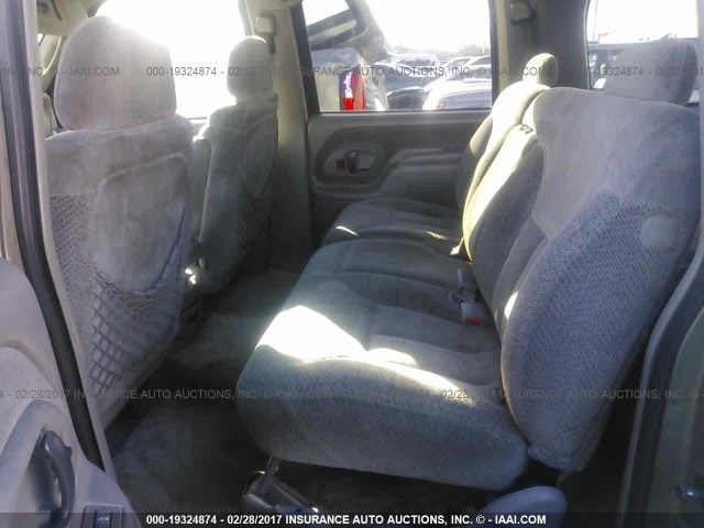 3GNGK26JXXG110006 - 1999 CHEVROLET SUBURBAN K2500 TAN photo 8