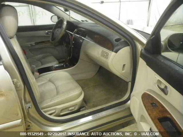 2G4WE567551293043 - 2005 BUICK LACROSSE CXS TAN photo 5