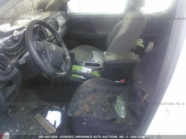 5TFRX5GN0GX059973 - 2016 TOYOTA TACOMA ACCESS CAB/SR/SR5 თეთრი ფოტო 8