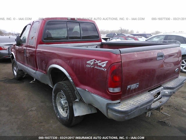 1FTNX21S21EA30988 - 2001 FORD F250 SUPER DUTY RED photo 3