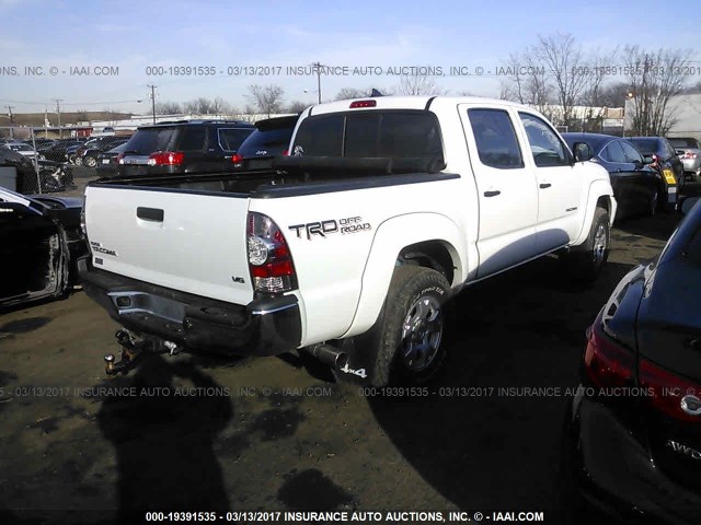 3TMLU4EN3FM167407 - 2015 TOYOTA TACOMA DOUBLE CAB/TRD PRO WHITE photo 4