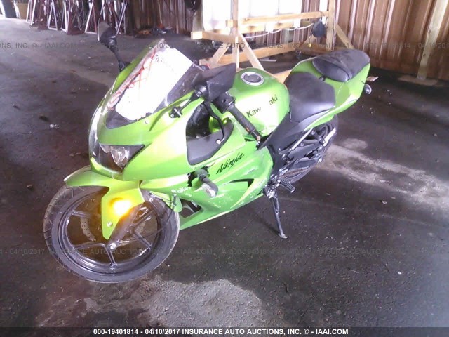 JKAEXMJ16CDA97005 - 2012 KAWASAKI EX250 J GREEN photo 2