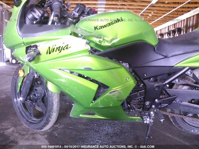 JKAEXMJ16CDA97005 - 2012 KAWASAKI EX250 J GREEN photo 9