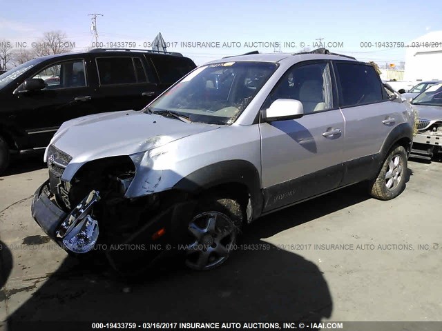 KM8JN12D45U112503 - 2005 HYUNDAI TUCSON GLS/LX SILVER photo 2