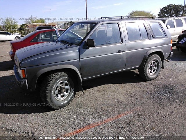 JN8HD17Y6PW111785 - 1993 NISSAN PATHFINDER XE/SE GRAY photo 2