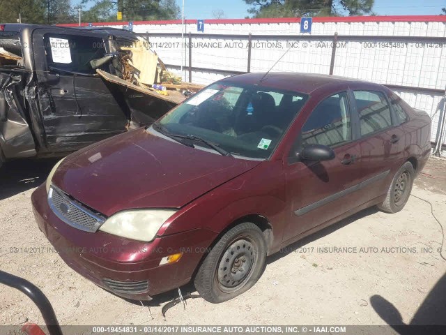 1FAFP34N56W105464 - 2006 FORD FOCUS ZX4 RED photo 2