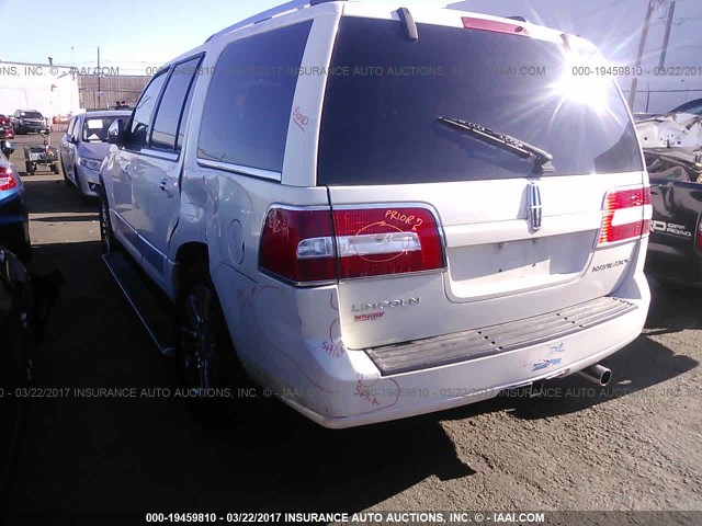 5LMFU28547LJ02803 - 2007 LINCOLN NAVIGATOR WHITE photo 3