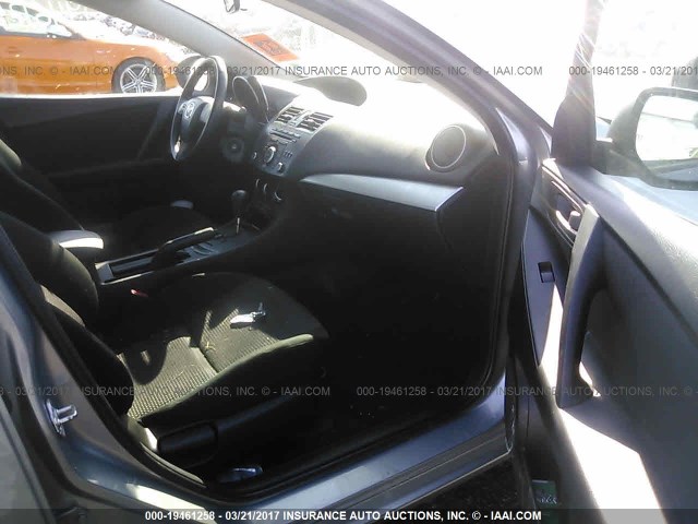 JM1BL1TF6D1725608 - 2013 MAZDA 3 I GRAY photo 5