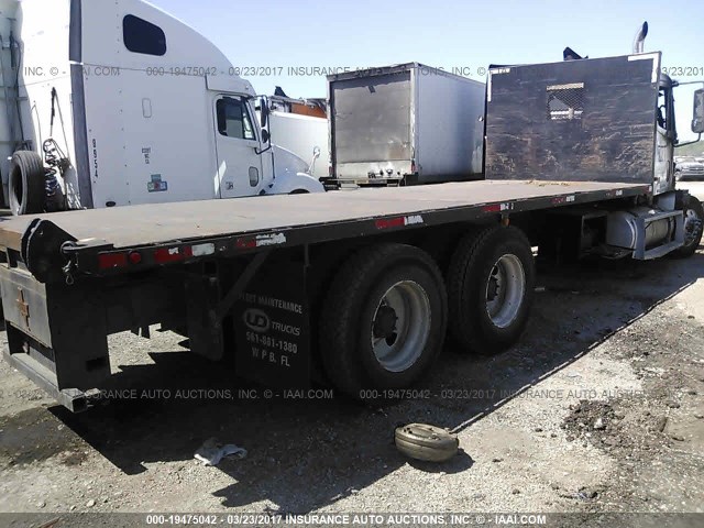 1FUY0SZBX1LG93898 - 2001 FREIGHTLINER CST120  WHITE photo 4