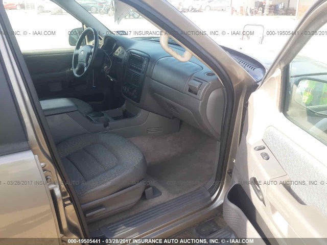 1FMZU62E02ZC49772 - 2002 FORD EXPLORER XLS BROWN photo 5