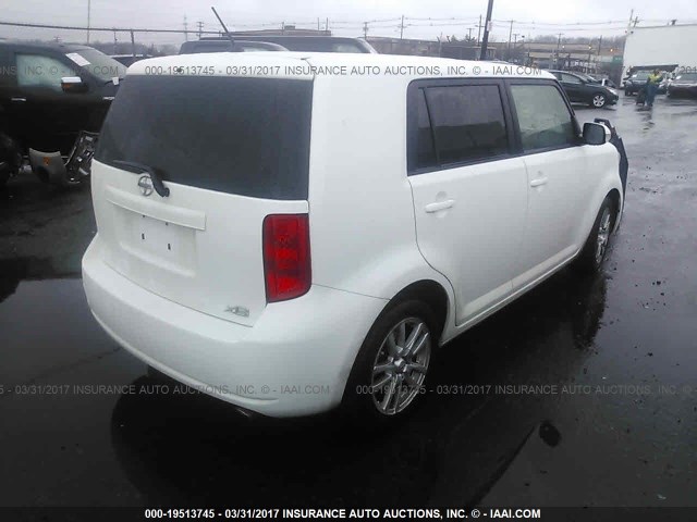 JTLKE50E581031032 - 2008 TOYOTA SCION XB WHITE photo 4